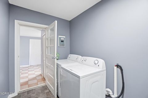 Tiny photo for 434 Davis Street, Findlay, OH 45840 (MLS # 10008152)