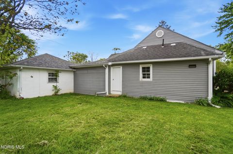 Tiny photo for 434 Davis Street, Findlay, OH 45840 (MLS # 10008152)