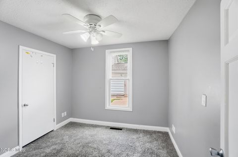 Tiny photo for 434 Davis Street, Findlay, OH 45840 (MLS # 10008152)