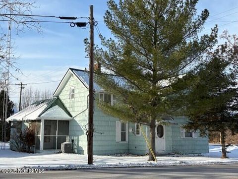 Photo of 422 N Wilhelm Street, Holgate, OH 43527 (MLS # 10002151)