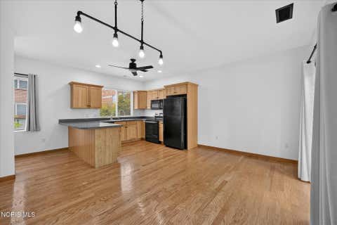 Tiny photo for 145 S Saint Clair Street, Toledo, OH 43604 (MLS # 10011844)