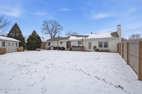 Tiny photo for 225 E Yates Avenue, Findlay, OH 45840 (MLS # 10003110)