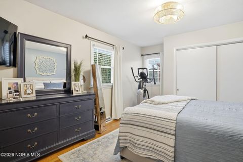 Tiny photo for 225 E Yates Avenue, Findlay, OH 45840 (MLS # 10003110)