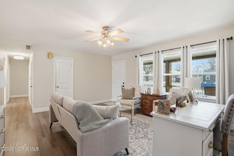 Tiny photo for 225 E Yates Avenue, Findlay, OH 45840 (MLS # 10003110)