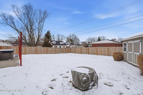 Tiny photo for 225 E Yates Avenue, Findlay, OH 45840 (MLS # 10003110)