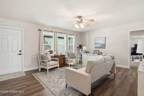 Tiny photo for 225 E Yates Avenue, Findlay, OH 45840 (MLS # 10003110)