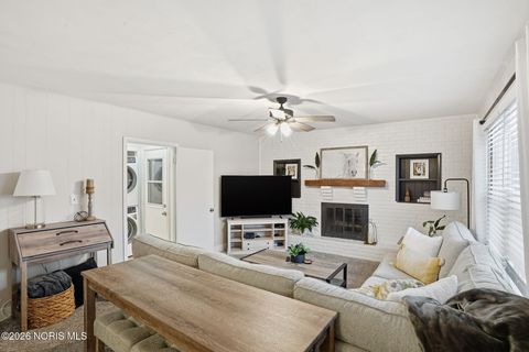 Tiny photo for 225 E Yates Avenue, Findlay, OH 45840 (MLS # 10003110)