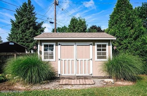 Tiny photo for 225 E Yates Avenue, Findlay, OH 45840 (MLS # 10003110)