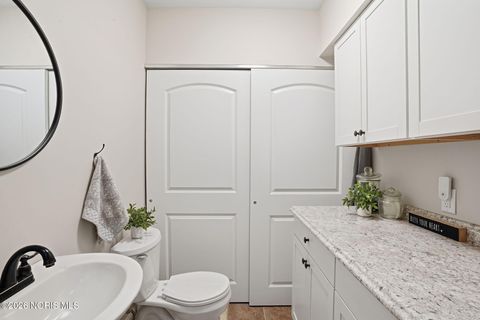 Tiny photo for 225 E Yates Avenue, Findlay, OH 45840 (MLS # 10003110)