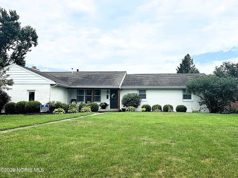 225 E Yates Avenue Findlay OH 45840