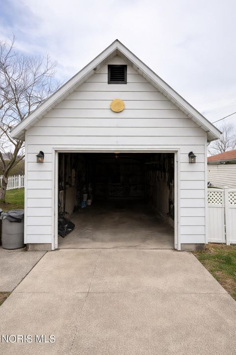 Tiny photo for 1931 Idaho Street, Toledo, OH 43605 (MLS # 10006146)