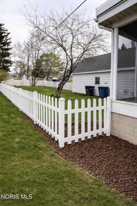 Tiny photo for 1931 Idaho Street, Toledo, OH 43605 (MLS # 10006146)