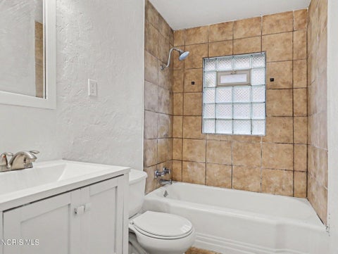 Tiny photo for 3439 Rushland Avenue, Toledo, OH 43606 (MLS # 10011067)