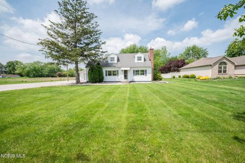 Tiny photo for 1102 S Lallendorf Road, Oregon, OH 43616 (MLS # 10007921)