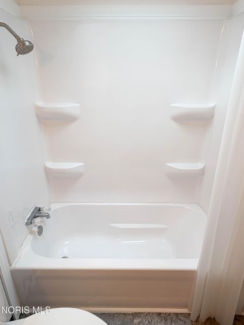 Tiny photo for 1102 S Lallendorf Road, Oregon, OH 43616 (MLS # 10007921)