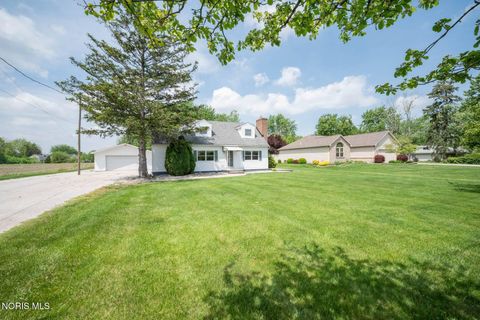 Tiny photo for 1102 S Lallendorf Road, Oregon, OH 43616 (MLS # 10007921)