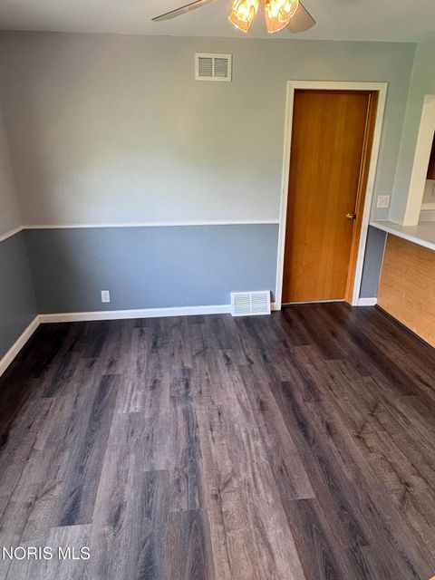 Tiny photo for 1102 S Lallendorf Road, Oregon, OH 43616 (MLS # 10007921)