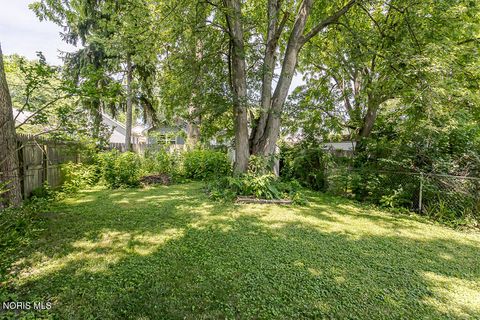 Tiny photo for 2020 Berkshire Place, Toledo, OH 43613 (MLS # 10010719)