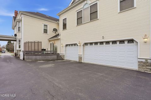 Tiny photo for 835 S Main Street, Findlay, OH 45840 (MLS # 10005541)