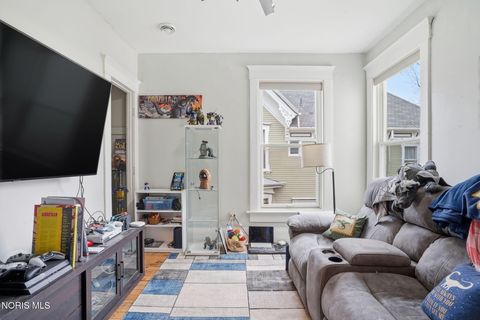 Tiny photo for 835 S Main Street, Findlay, OH 45840 (MLS # 10005541)