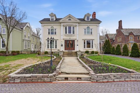 Tiny photo for 835 S Main Street, Findlay, OH 45840 (MLS # 10005541)