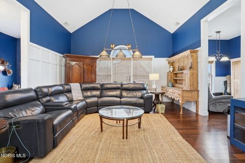 Tiny photo for 835 S Main Street, Findlay, OH 45840 (MLS # 10005541)