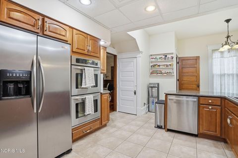 Tiny photo for 835 S Main Street, Findlay, OH 45840 (MLS # 10005541)