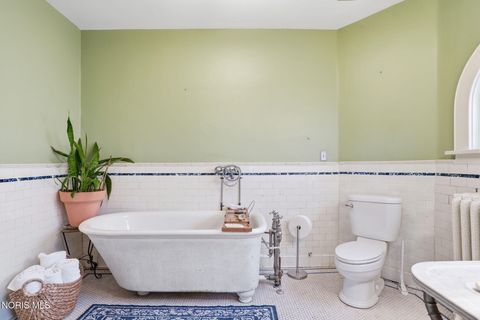 Tiny photo for 835 S Main Street, Findlay, OH 45840 (MLS # 10005541)