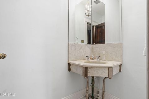 Tiny photo for 835 S Main Street, Findlay, OH 45840 (MLS # 10005541)