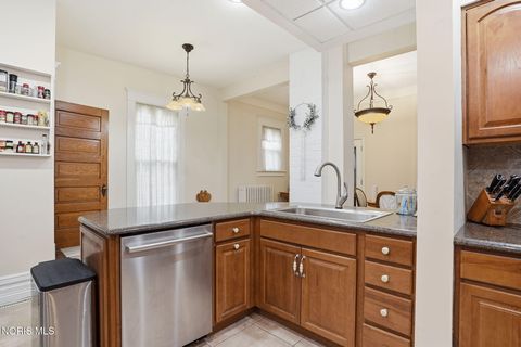 Tiny photo for 835 S Main Street, Findlay, OH 45840 (MLS # 10005541)