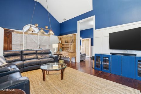 Tiny photo for 835 S Main Street, Findlay, OH 45840 (MLS # 10005541)