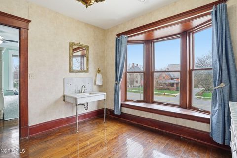 Tiny photo for 835 S Main Street, Findlay, OH 45840 (MLS # 10005541)