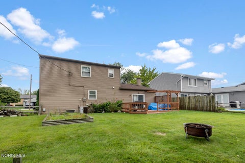 Tiny photo for 2624 Coveview Drive, Toledo, OH 43611 (MLS # 10011857)