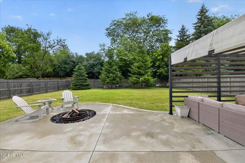 Tiny photo for 1060 Little Creek Drive, Perrysburg, OH 43551 (MLS # 10009022)