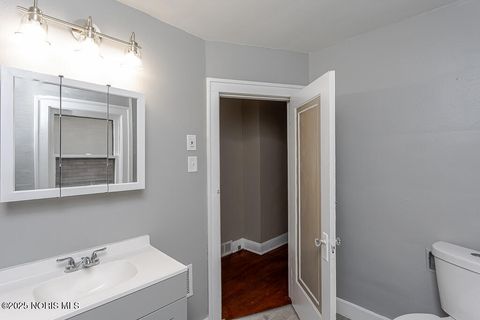 Tiny photo for 2041 Loxley Road, Toledo, OH 43613 (MLS # 10000883)