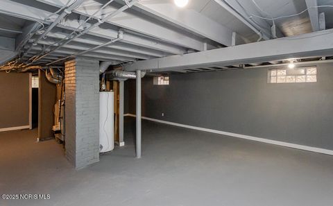 Tiny photo for 2041 Loxley Road, Toledo, OH 43613 (MLS # 10000883)