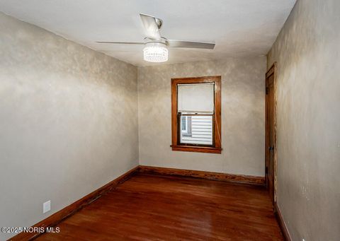 Tiny photo for 2041 Loxley Road, Toledo, OH 43613 (MLS # 10000883)