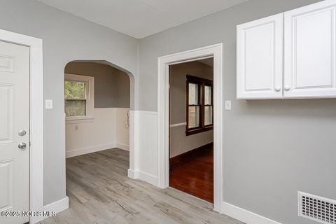 Tiny photo for 2041 Loxley Road, Toledo, OH 43613 (MLS # 10000883)