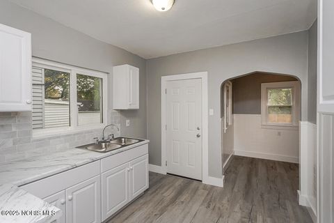 Tiny photo for 2041 Loxley Road, Toledo, OH 43613 (MLS # 10000883)