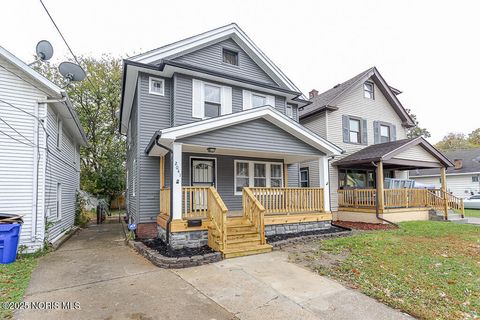 Tiny photo for 2041 Loxley Road, Toledo, OH 43613 (MLS # 10000883)