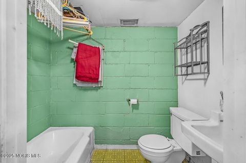 Tiny photo for 4132 Sheraton Road, Ottawa Hills, OH 43606 (MLS # 10000370)