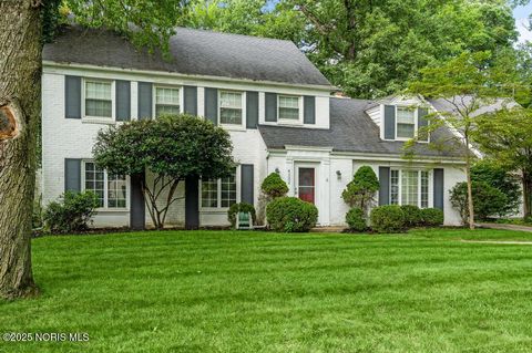 Tiny photo for 4132 Sheraton Road, Ottawa Hills, OH 43606 (MLS # 10000370)