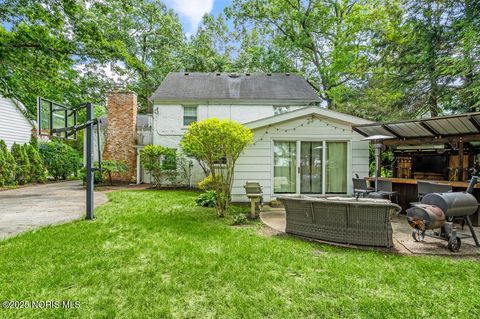 Tiny photo for 4132 Sheraton Road, Ottawa Hills, OH 43606 (MLS # 10000370)
