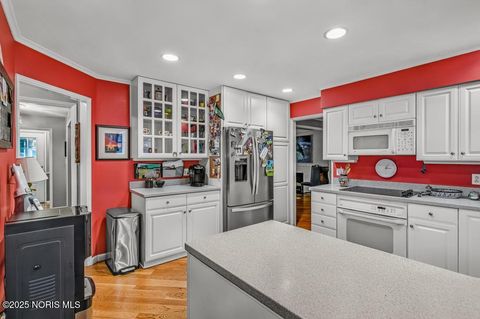 Tiny photo for 4132 Sheraton Road, Ottawa Hills, OH 43606 (MLS # 10000370)