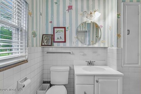 Tiny photo for 4132 Sheraton Road, Ottawa Hills, OH 43606 (MLS # 10000370)