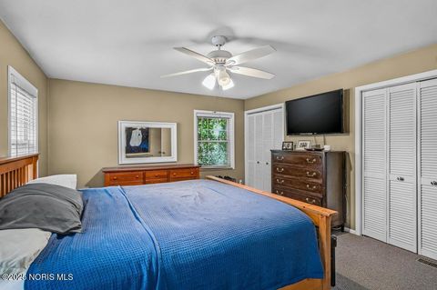 Tiny photo for 4132 Sheraton Road, Ottawa Hills, OH 43606 (MLS # 10000370)