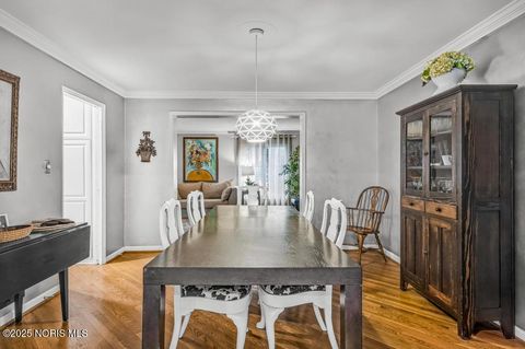 Tiny photo for 4132 Sheraton Road, Ottawa Hills, OH 43606 (MLS # 10000370)