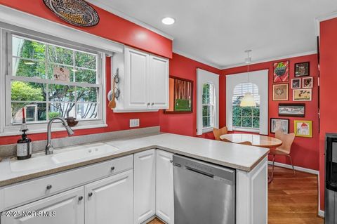 Tiny photo for 4132 Sheraton Road, Ottawa Hills, OH 43606 (MLS # 10000370)