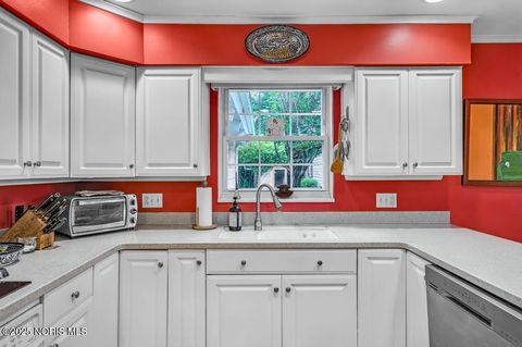 Tiny photo for 4132 Sheraton Road, Ottawa Hills, OH 43606 (MLS # 10000370)