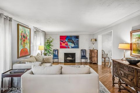 Tiny photo for 4132 Sheraton Road, Ottawa Hills, OH 43606 (MLS # 10000370)